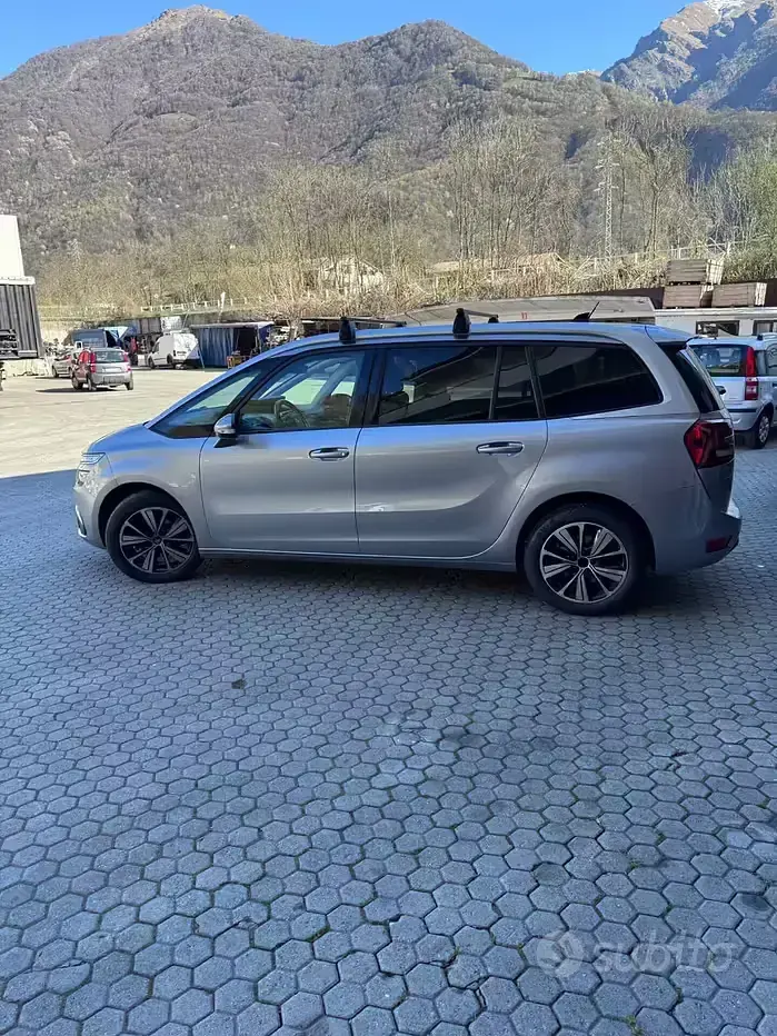Occasion Citroën C4 SpaceTourer Shine 120 ch (88 kW) 2018 Bleue Monospace