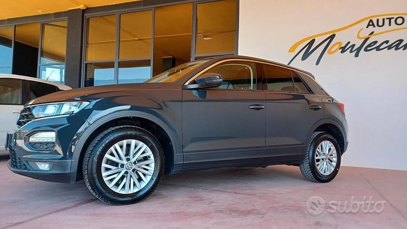 Usata VW T-Roc Advance 116 CV (85 kW) 2018 Grigio SUV
