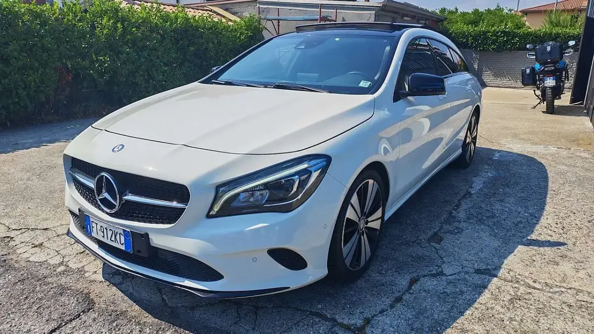 Usata Mercedes CLA180 Shooting Brake 122 CV (89 kW) 2016 Bianco Station wagon