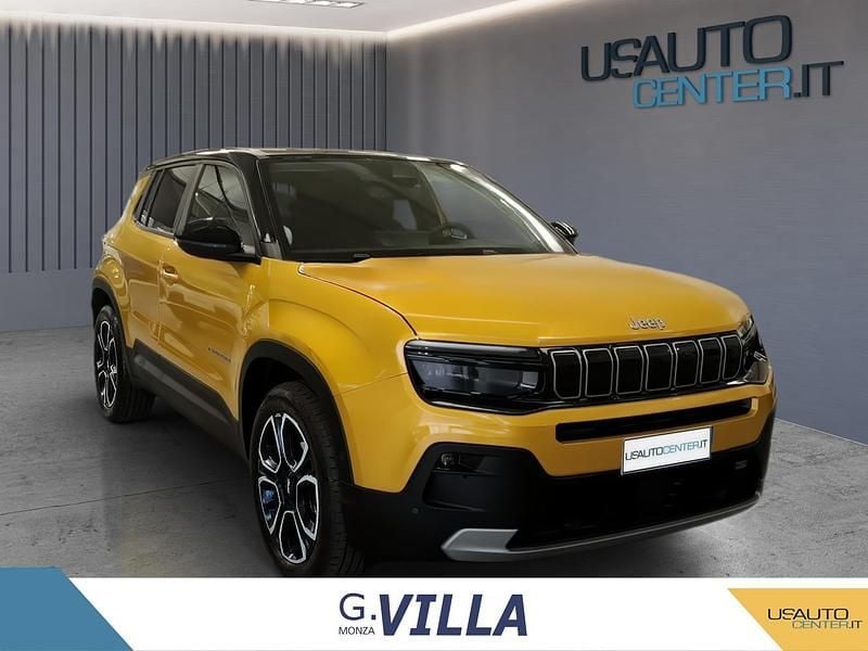 Begagnad Jeep Avenger Summit 110 HK (80 kW) 2023 Svart SUV