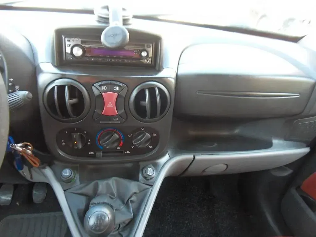 Usata Fiat Doblò Dynamic 85 CV (62 kW) 2007 Grigio Monovolume