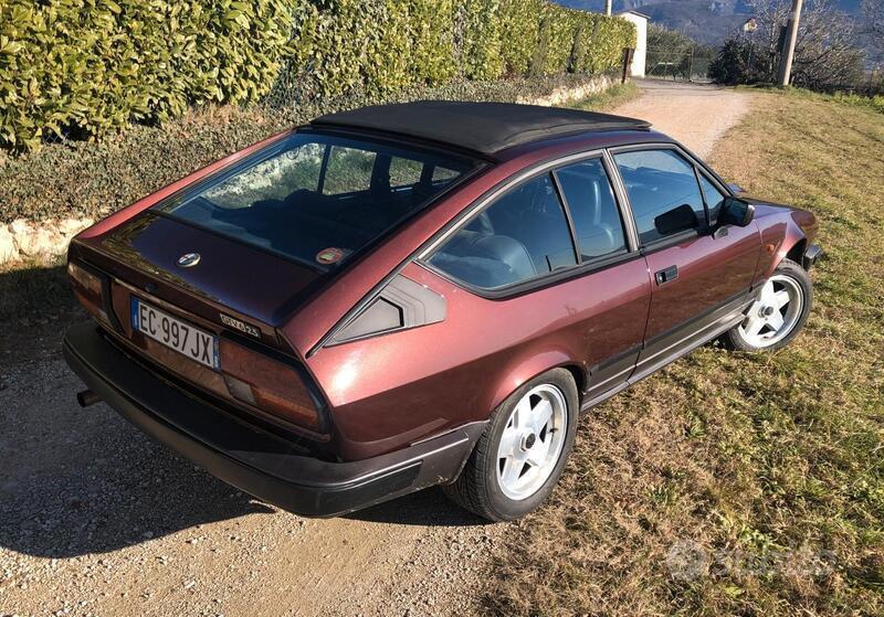 Usato 1985 Alfa Romeo Alfetta GT/GTV 2.5 Benzin 158 CV (19.500 €)