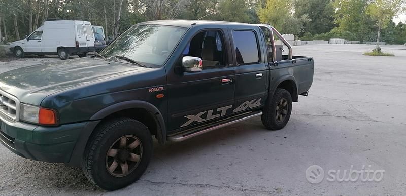 Usata Ford Ranger 109 CV (80 kW) 2002 Verde Pick-up