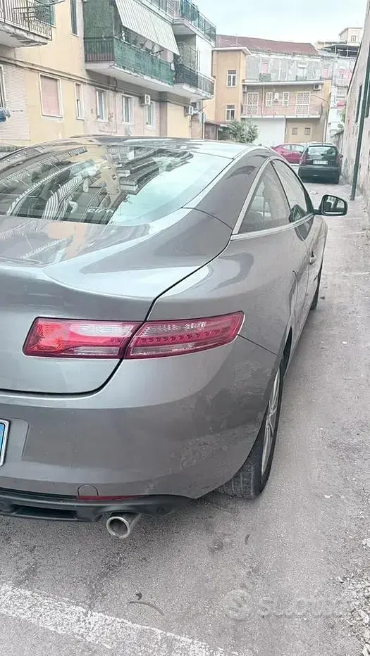 Usata Renault Laguna Coupé 110 CV (80 kW) 2013 Grigio Coupé
