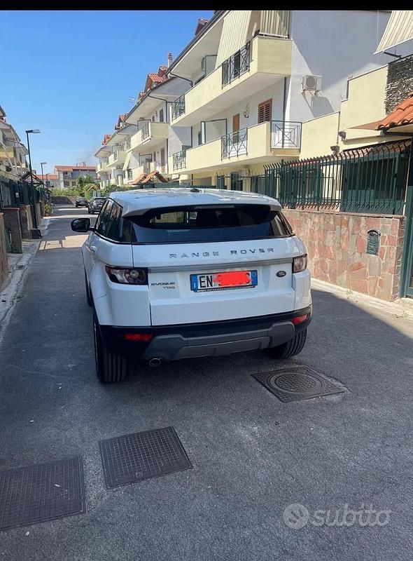 Usata Land Rover Range Rover evoque Dynamic 150 CV (110 kW) 2012 Bianco SUV