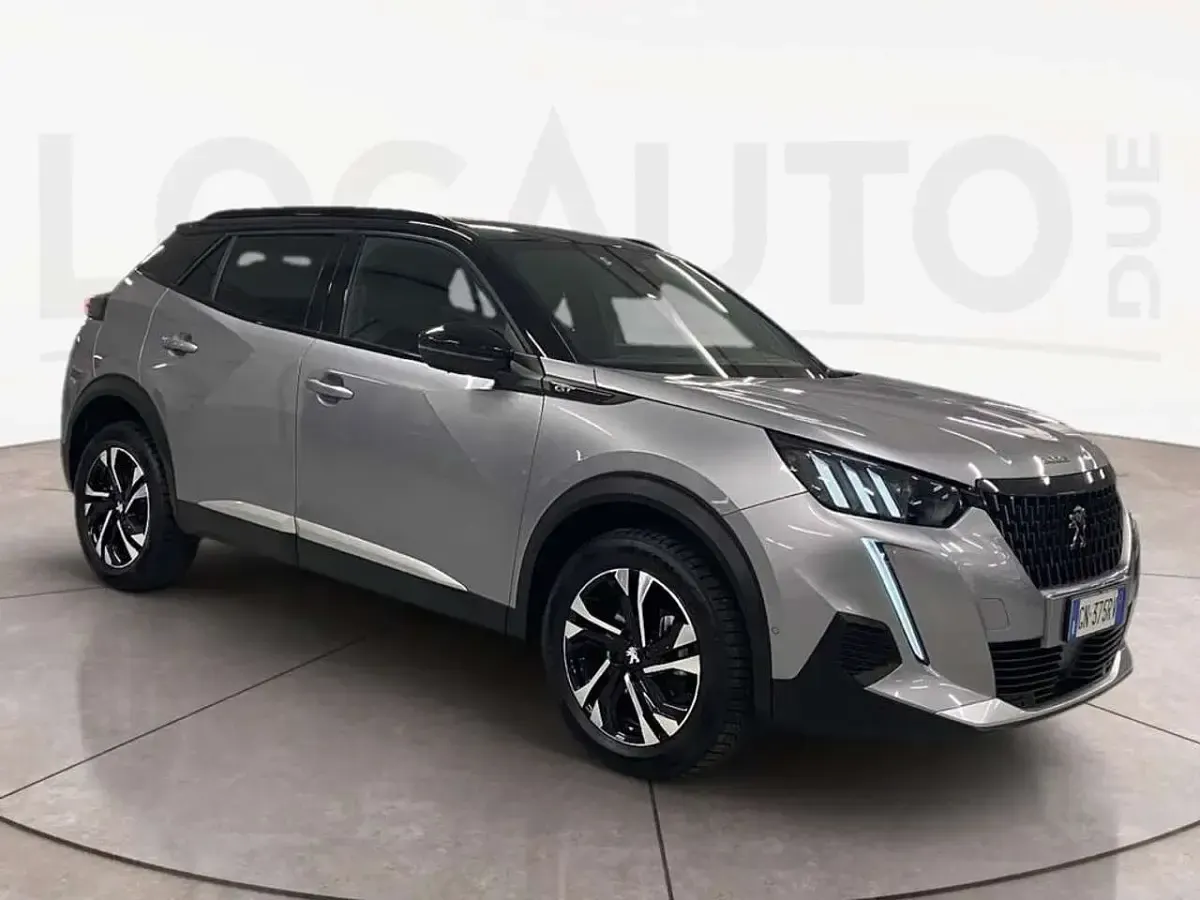 Usata Peugeot 2008 GT 131 CV (96 kW) 2023 Grigio SUV