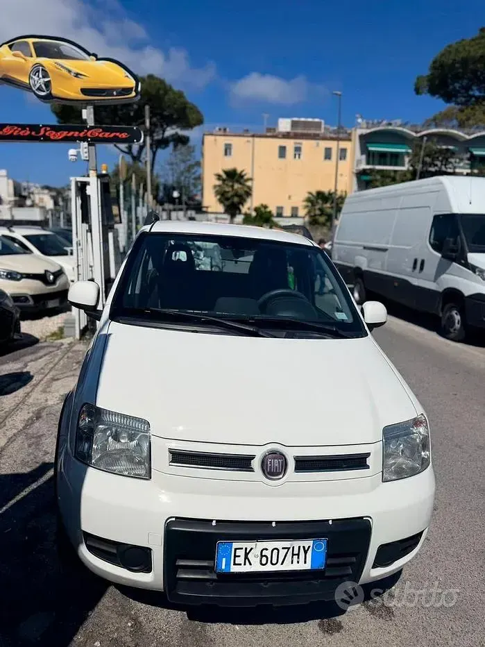 Usata Fiat Panda 4x4 Climbing 75 CV (55 kW) 2011 Bianco Utilitaria
