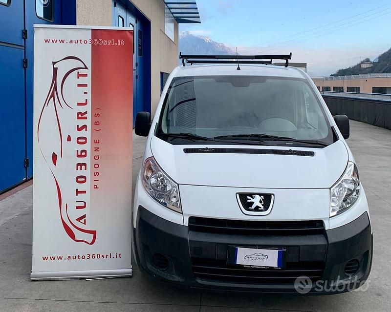 Usata Peugeot Expert 90 CV (66 kW) 2011 Bianco pastello Furgone