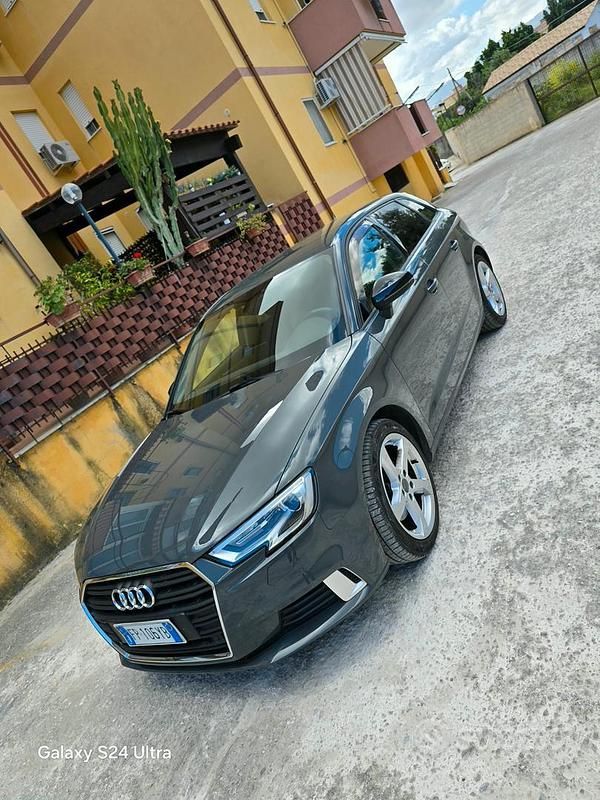 Usata Audi A3 2017 Grigio Berlina