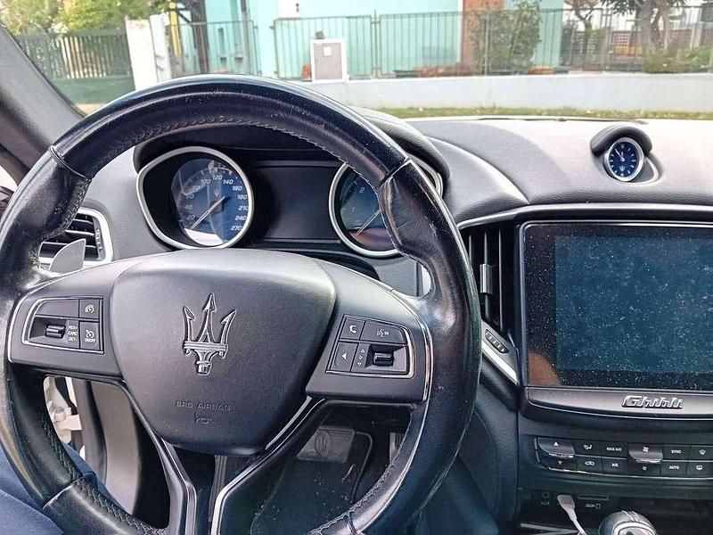 Usata Maserati Ghibli 250 CV (183 kW) 2017 Bianco Berlina