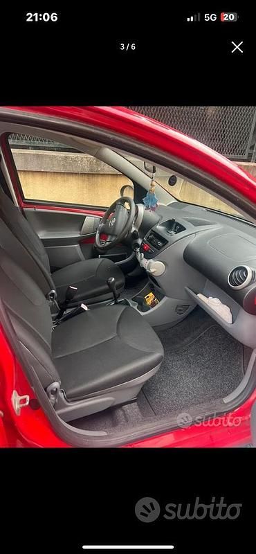Usata Toyota Aygo 2009 Rosso Utilitaria