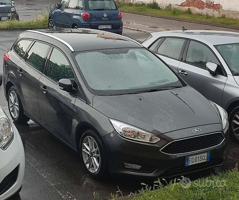 Usata Ford Focus 95 CV (69 kW) 2016 Blu Station wagon