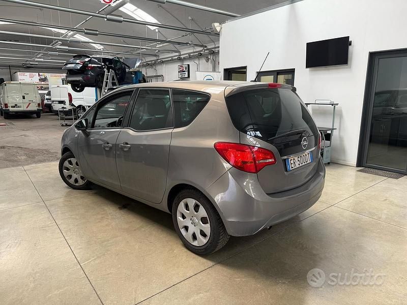 Usata Opel Meriva Cosmo 101 CV (74 kW) 2012 Monovolume