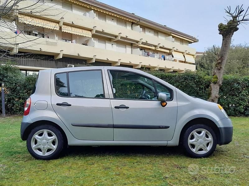 Usata Renault Modus 2005 Grigio Monovolume