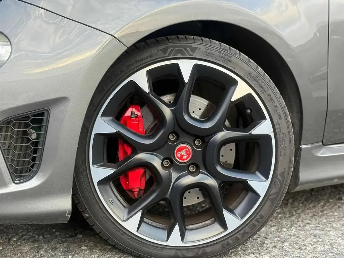 Usata Abarth 595 Competizione 179 CV (131 kW) 2019 Grigio Utilitaria