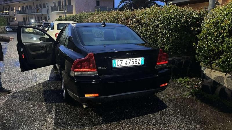 Usata Volvo S60 Kinetic 125 CV (91 kW) 2005 Berlina