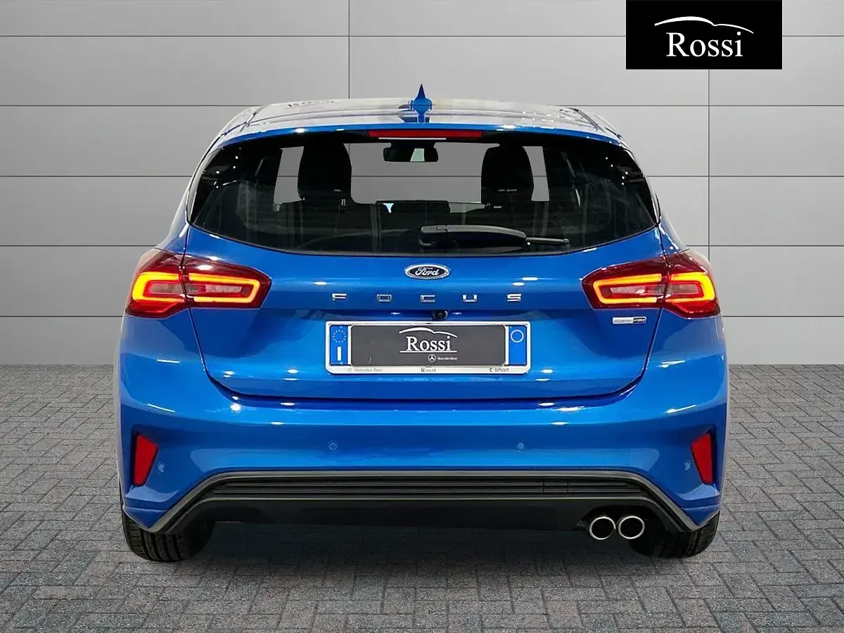 Usata Ford Focus ST-Line 125 CV (91 kW) 2022 Grigio scuro met Berlina