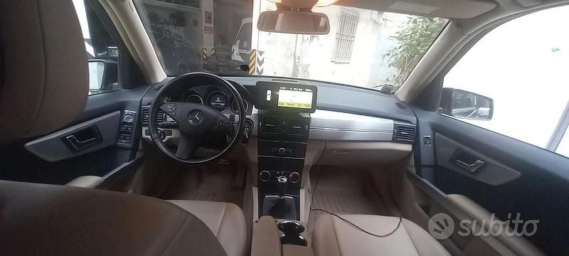 Usata Mercedes GLK200 143 CV (105 kW) 2011 Nero SUV