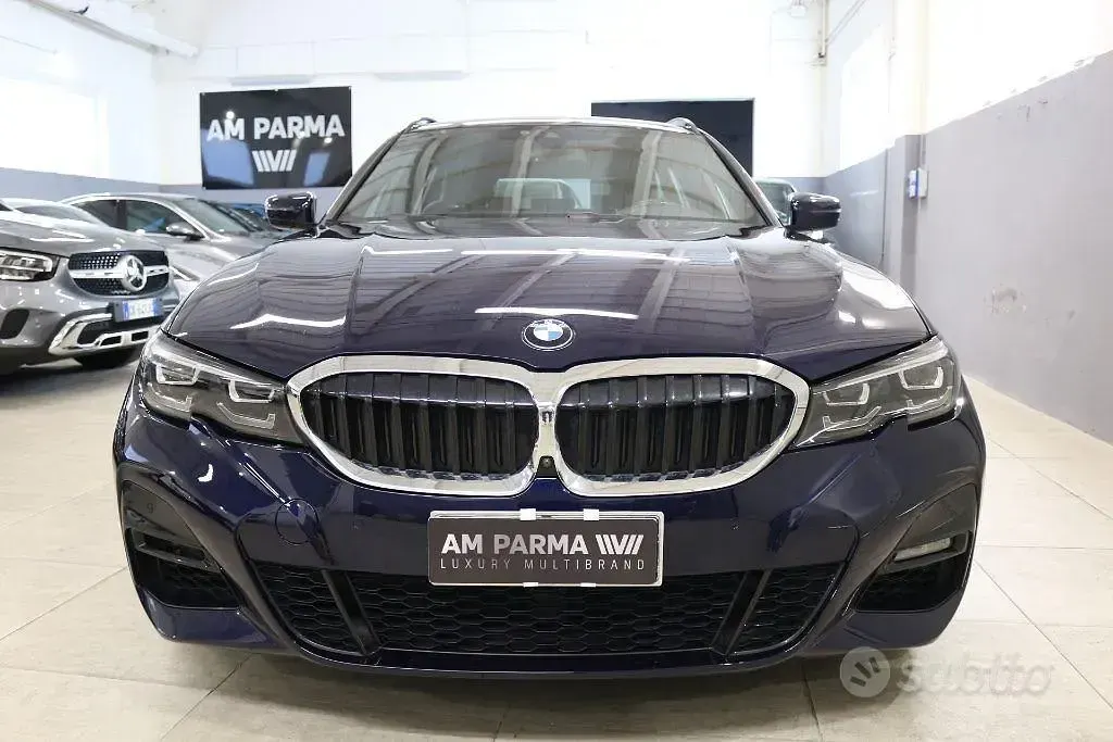 Usata BMW 320e M Sport 190 CV (139 kW) 2022 Blu Station wagon