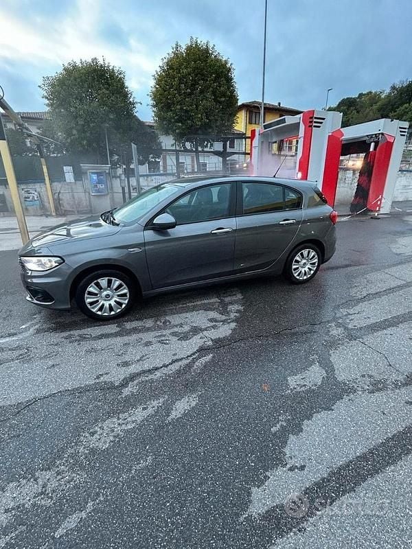 Usata Fiat Tipo 2017 Grigio Utilitaria