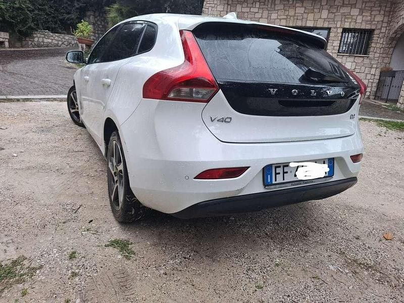 Usata Volvo V40 Kinetic 114 CV (83 kW) 2016 Berlina