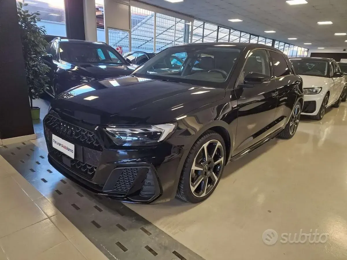 Usata Audi A1 Ambiente 116 CV (85 kW) 2025 Nero metallizzato SUV
