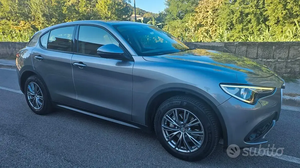 Usata Alfa Romeo Stelvio 160 CV (117 kW) 2020 Grigio SUV