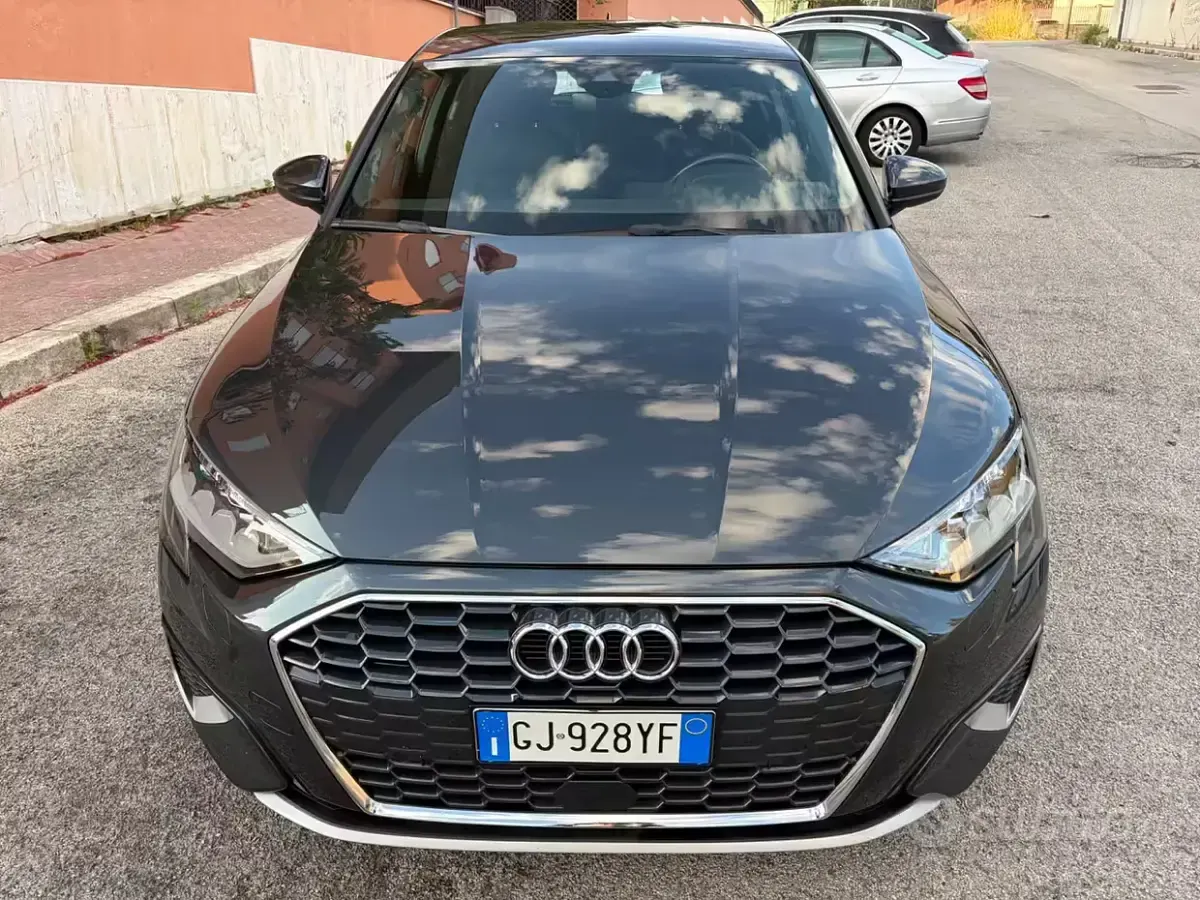 Usata Audi A3 Advanced 150 CV (110 kW) 2022 Grigio Berlina
