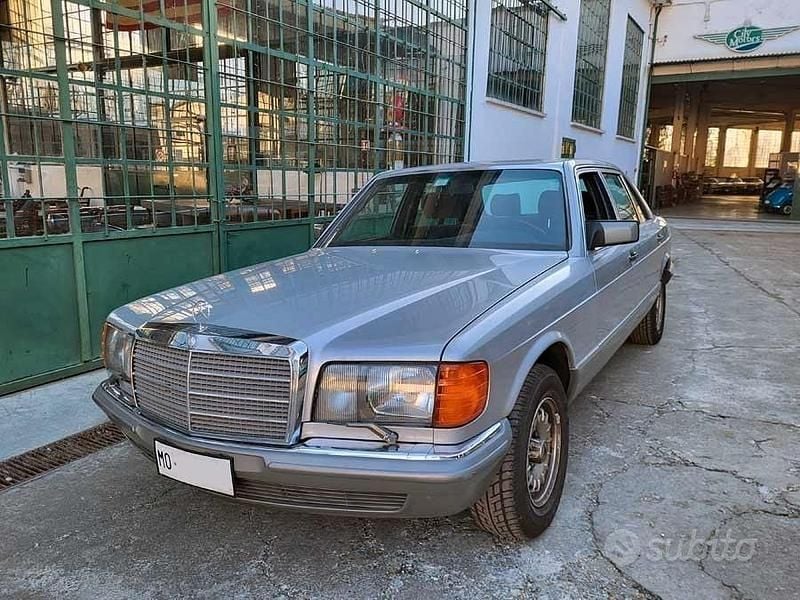 Usata Mercedes 500 1985 Grigio Berlina