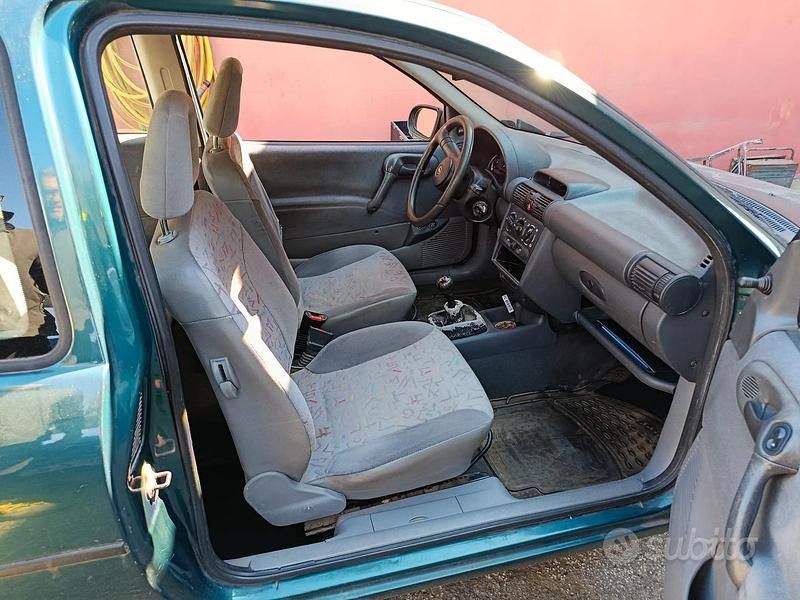 Usata Opel Corsa 1997 Verde Utilitaria