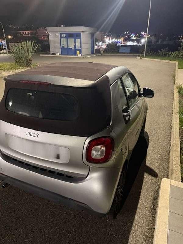 Usata Smart ForTwo Cabrio 90 CV (66 kW) 2018 Argento Cabrio