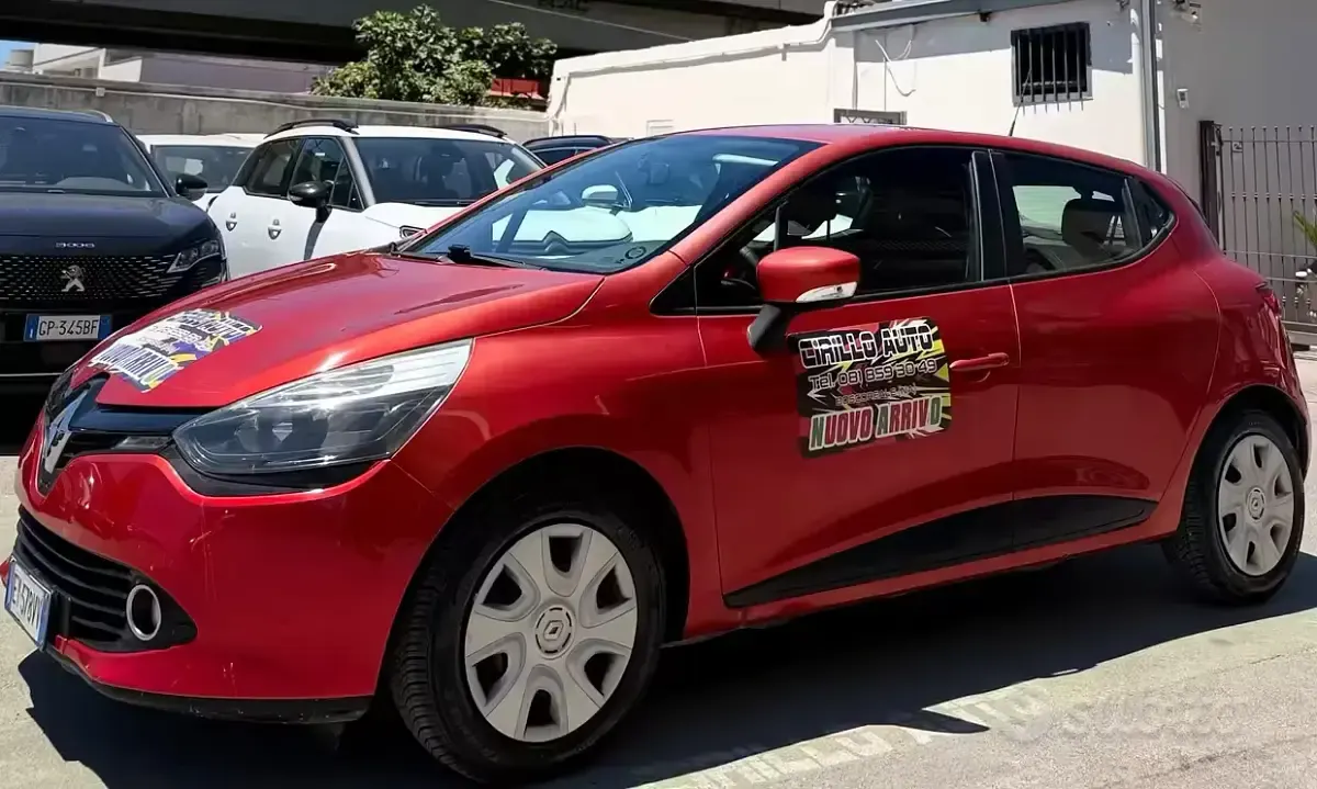Usata Renault Clio IV 72 CV (52 kW) 2015 Rosso Berlina