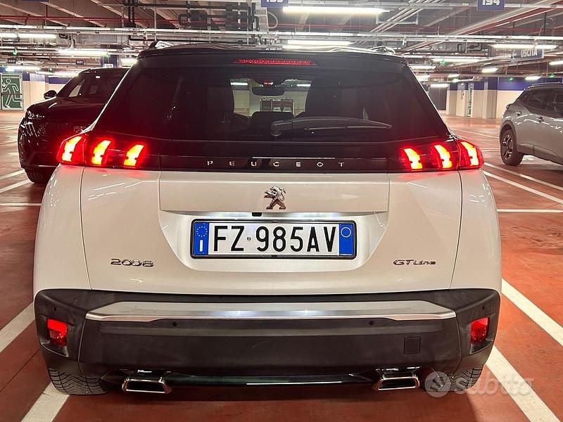 Usata Peugeot 2008 GT-line 131 CV (96 kW) 2020 Bianco SUV