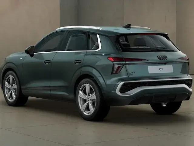 Nuova Audi Q3 S-Line 150 CV (110 kW) 2026 Verde salvia metallizzato SUV