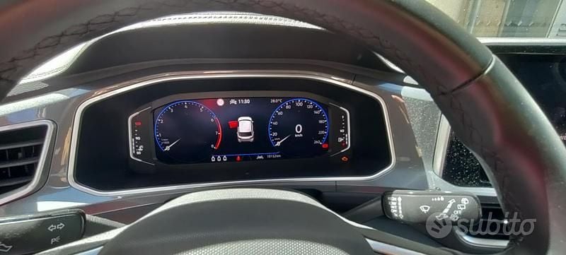 Usata VW T-Roc Style 150 CV (110 kW) 2024 Grigio SUV