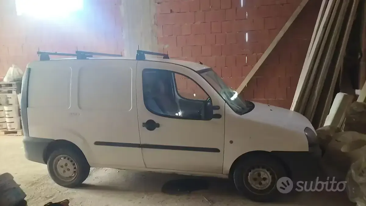 Usata Fiat Doblò 63 CV (46 kW) 2001 Bianco Monovolume