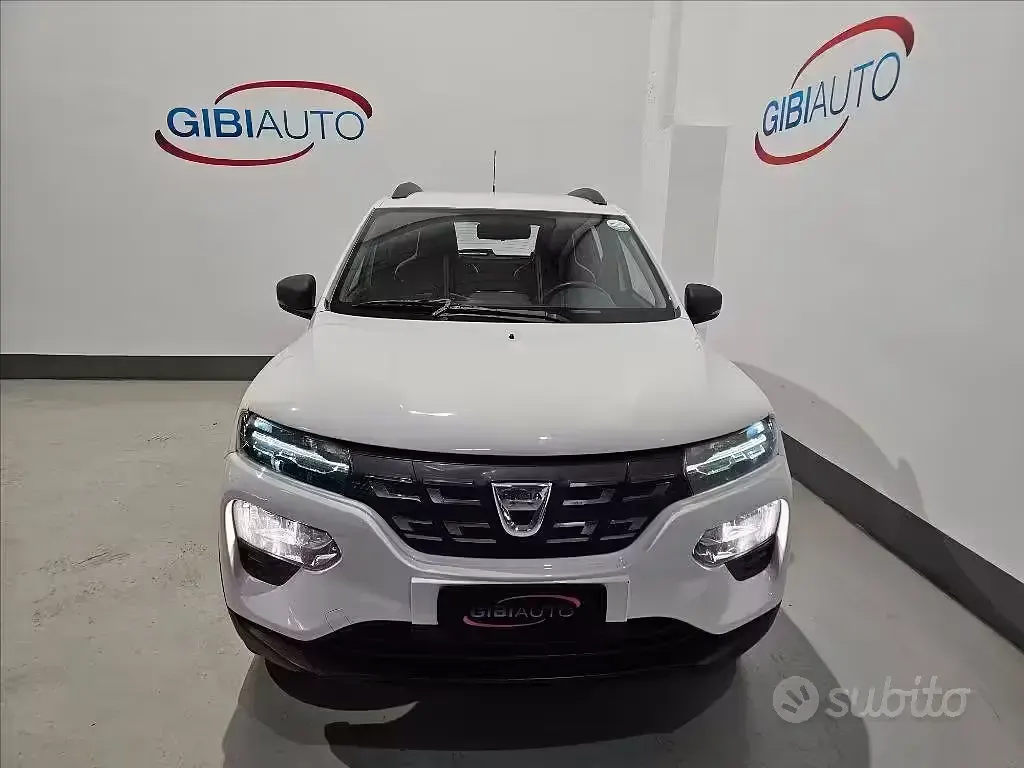 Usado Dacia Spring Comfort Plus 33 kW (45 CV) 2021 Blanco Utilitario
