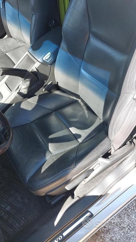 Usata Volvo S60 140 CV (102 kW) 2007 Grigio Berlina