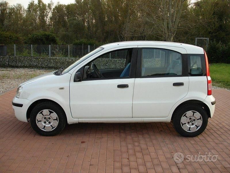 Usata Fiat Panda Active 54 CV (39 kW) 2006 Bianco Utilitaria
