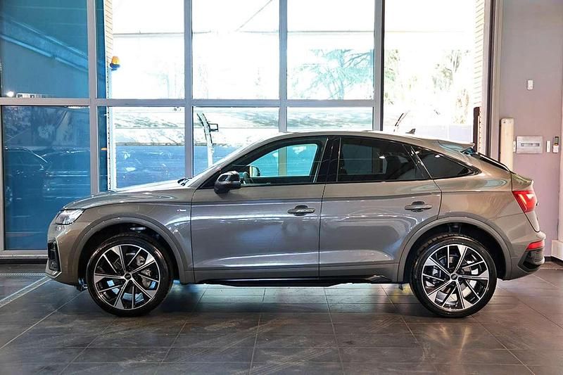 Usata Audi Q5 Sportback S-Line 204 CV (150 kW) 2024 Grigio SUV