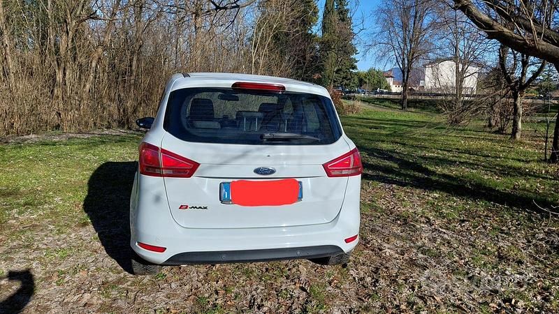 Usata Ford B-MAX 90 CV (66 kW) 2016 Bianco Monovolume
