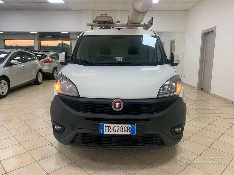 Usata Fiat Doblò 120 CV (88 kW) 2018 Bianco Monovolume