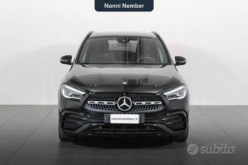 Usata Mercedes GLA180 Premium 116 CV (85 kW) 2022 Nero SUV