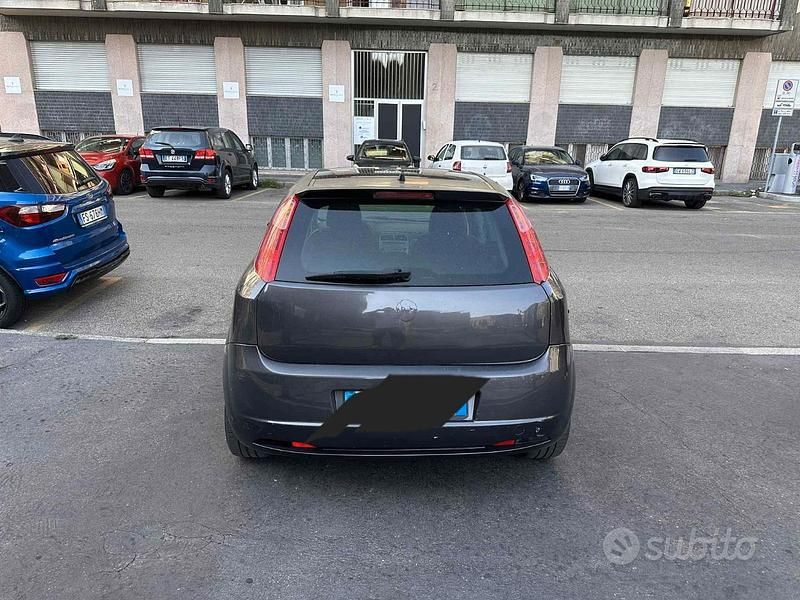 Usata Fiat Punto 65 CV (47 kW) 2008 Utilitaria
