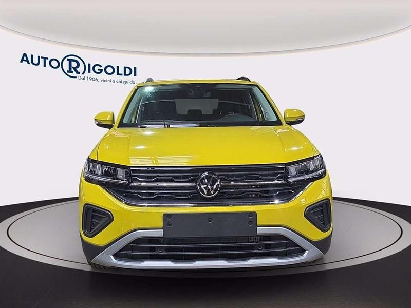 Nuova VW T-Cross Life 95 CV (69 kW) 2025 Grape yellow SUV