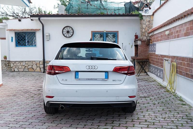 Usata Audi A3 Attraction 116 CV (85 kW) 2018 Bianco Berlina