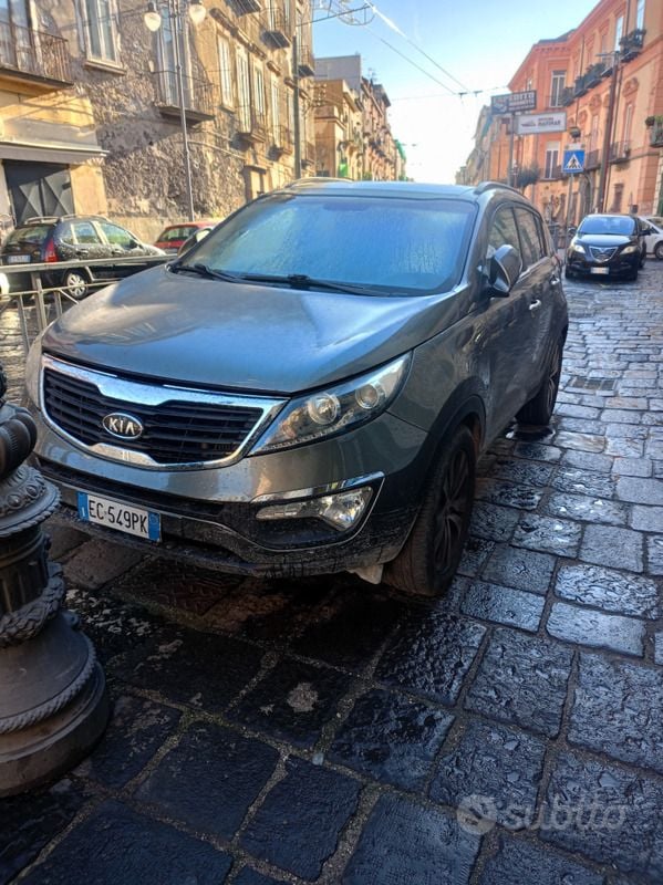 Usata 2010 Kia Sportage SUV | 3200 € - Immagine 1/4