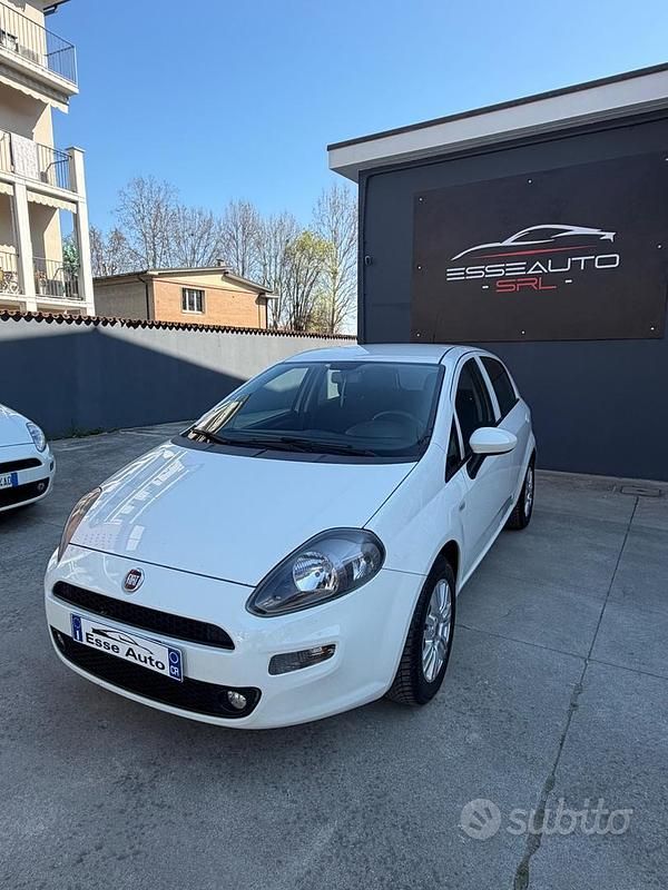 Usata Fiat Punto Street 95 CV (69 kW) 2018 Bianco Utilitaria