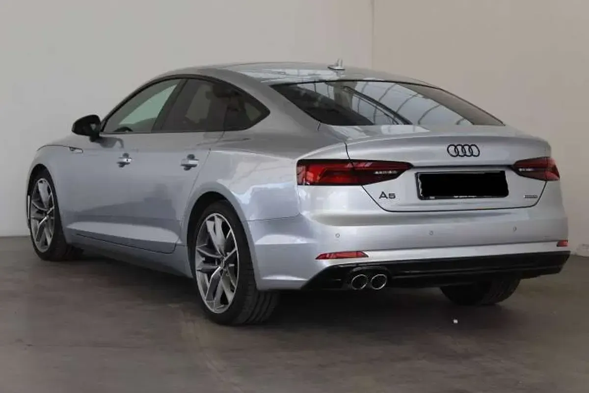 Usata Audi A5 Sportback Sport 190 CV (139 kW) 2019 Argento Utilitaria