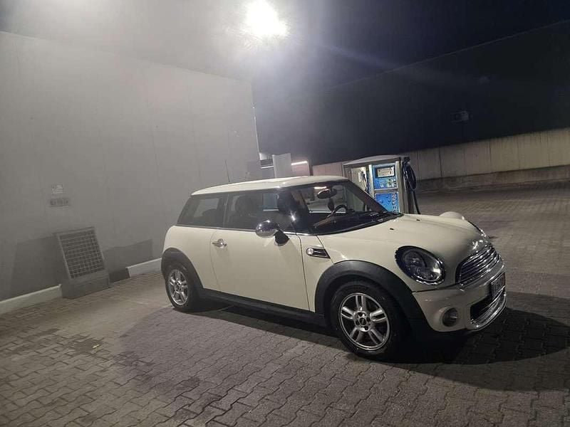 Usata Mini Cooper 120 CV (88 kW) 2011 Utilitaria